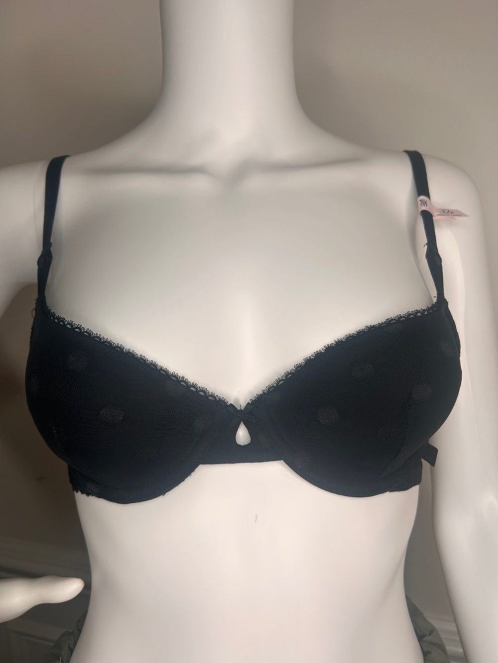 Victoria’s Secret Lined Demi Polka Dot Bra 32B, Black - Picture 3 of 9